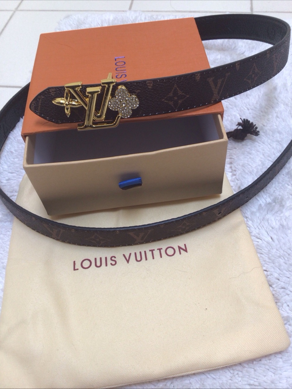 Louis Vuitton Brown Monogram LV Buckle Belt with Crystal Accent reversible 38” - Picture 8 of 8
